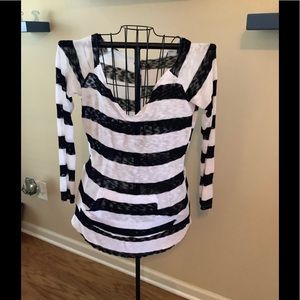 LA Class Knit Sweater. Sz. L